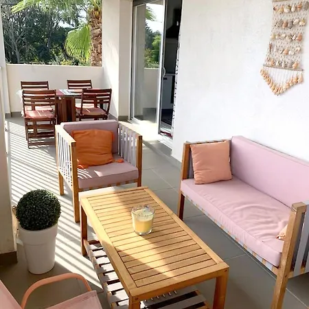 Spacieux A Avec Terrasse 圣露茜亚迪莫伊拉