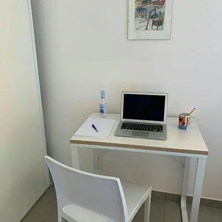Spacieux A Avec Terrasse 圣露茜亚迪莫伊拉
