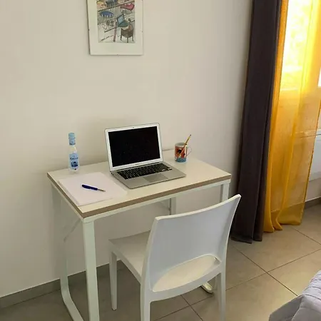 Spacieux A Avec Terrasse 公寓 *