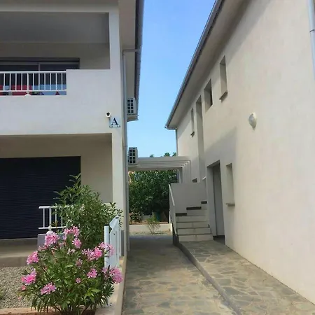 公寓 Spacieux A Avec Terrasse 圣露茜亚迪莫伊拉